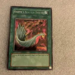 Harpie's Feather Duster SDD-003 Secret Rare Yugioh - Image 1