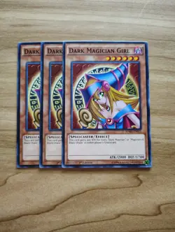 Yu-Gi-Oh! - Dark Magician Girl 3X - Complete Playset - Image 1