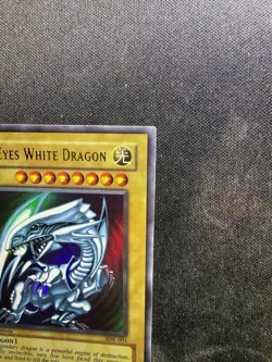 Yu-Gi-Oh! Blue Eyes White Dragon SDK-001 1st Edition - Image 2