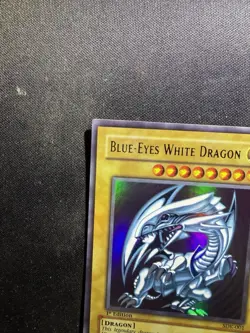Yu-Gi-Oh! Blue Eyes White Dragon SDK-001 1st Edition - Image 3