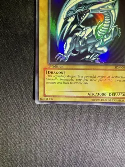 Yu-Gi-Oh! Blue Eyes White Dragon SDK-001 1st Edition - Image 4