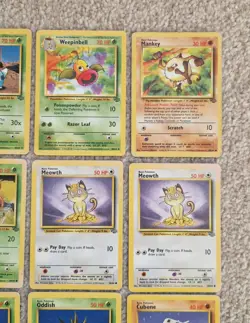 Bundle of 16 x 1999 WOTC Pokemon Jungle Set Cards MP HP inc Pikachu Eevee - Image 3