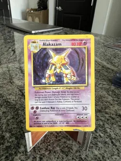 Alakazam 1/102 Holo Rare Base Set Unlimited Card Pokemon TCG - Image 1