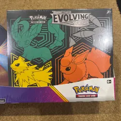 Pokemon TCG Evolving Skies Elite Trainer Box + Lucario V Tin (Costco Bundle) - Image 3