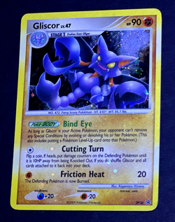 2009 Pokemon GLISCOR Black Star Promo HOLO BLEED Misprint ERROR Card #DP36 SWIRL - Image 1