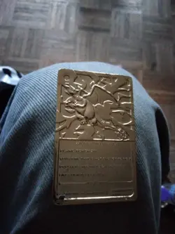 NINTENDO CHARIZARD LIMITED EDITION 23K GOLD PLATED TRADING CARD - Image 2