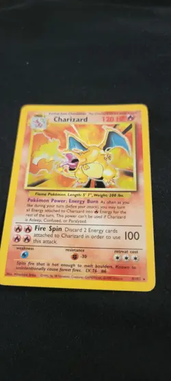 Pokemon TCG Charizard Base Set 4/102 Holo Rare - Image 3