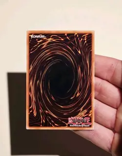 Yugioh Harpie's Feather Duster SDD-003 Prismatic Secret Rare Promo LP - Image 5