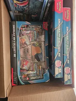 Pokemon Trading Card Game Snorlax ex and Blissey ex Special Collection Box - Image 4