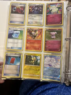 190 Pokemon Card Lot Various Sets 2015-2018 / Some Holos & Reverse In Binder - Image 2