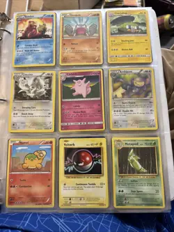 190 Pokemon Card Lot Various Sets 2015-2018 / Some Holos & Reverse In Binder - Image 3