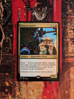 MTG Card: (1x) Protean Raider (Rivals of Ixalan) - Image 1