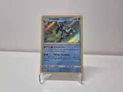 Pokemon TCG Greninja Detective Pikachu Holo Rare 9/18 NM - Image 1