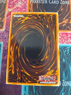 Yu-Gi-Oh! Eldlich the Golden Lord MGED-EN024 Premium Gold Rare 1st Edition NM a1 - Image 3