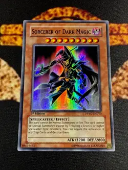 🔥YUGIOH • SORCERER OF DARK MAGIC • SUPER RARE • DPYG-EN010 • 1st EDITION • NM🔥 - Image 2