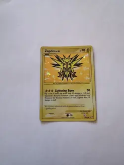 Pokemon TCG Zapdos Supreme Victors Holo Rare Card 150/147 - Image 1