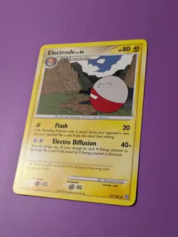Pokemon TCG card - Electrode 37/100 Diamond & Pearl - Stormfront - Non-Holo - Image 3