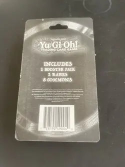 Yu-Gi-Oh TCG Legend of Blue Eyes White Dragon Blister Booster Pack - Image 3