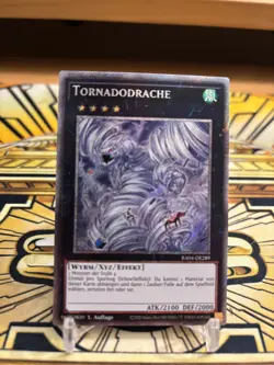 Yugioh Tornadodrache RA04-DE289 Platinum Secret Rare - Image 1