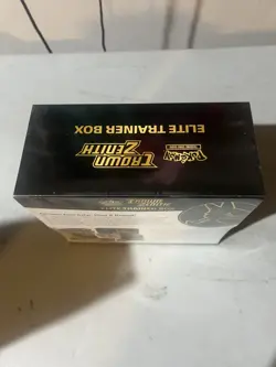 Pokemon TCG: Crown Zenith Elite Trainer Box damaged 820650851476 - Image 4