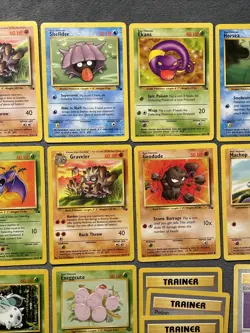 Vintage Pokemon Cards Lot Fossil Base Jungle large Lot All Vintage LP MP HP - Image 3