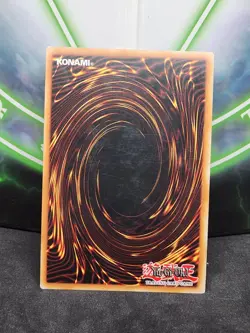 Yugioh Dark Magician YGLD-ENC09 Ultra Rare 1st Edition LP - Image 2
