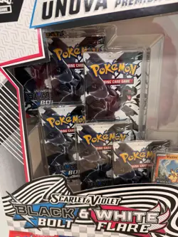 Pokemon Legendary Warrior (Fusion Strike) & Unova Heavy Hitters Box Combo Sealed - Image 5