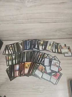 Magic The Gathering Lots of cards What you see is what you get. Read Discription - Image 1