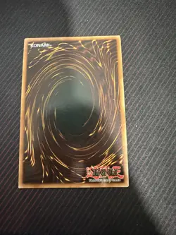 Yu-Gi-Oh Blue-Eyes White Dragon SDK-001 MAX FULL HOLO BLEED MISPRINT LP - Image 3