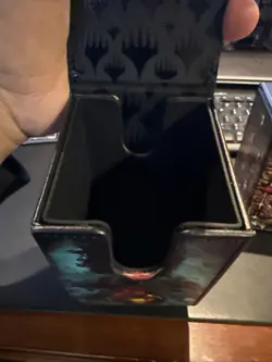 MTG ~ Lord of the Rings ~ Alcove Deck Box ~ Frodo ~ Includes LCI Deck Box - Image 3