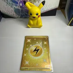 Lightning Energy 235/203 Evolving Skies Ultra Rare Gold Pokemon Card NM - Image 1