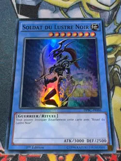 CARTE Yu Gi Oh SOLDAT DU LUSTRE NOIR DPBC-FR006 1ere edition - Image 1