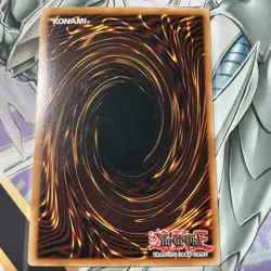 | Yugioh Blackwing - Gale the Whirlwind CRMS-EN008 1st Rare Crimson Crisis LP - Image 2