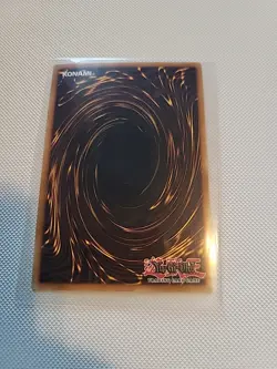 Yu-Gi-Oh Blue-Eyes White Dragon SKE-001 Super Rare 1st Edition Lightly Played - Image 2