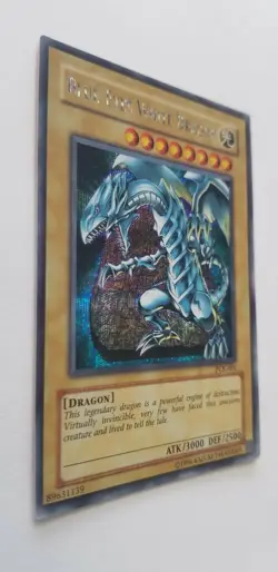 Yu-Gi-Oh COLLECTOR'S Blue-Eyes White Dragon Prismatic Secret Pck-001 LOB DDS - Image 4
