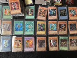 Yu-Gi-Oh Trading Card Game HUGE LOT (350+ Commons | 25+ Holo (Dark Magician) - Image 2