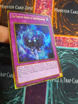 Yu-Gi-Oh! Phantom Knights of Shade Brigandine PGL3 EN015 Gold Secret 1st NM a1/ - Image 2