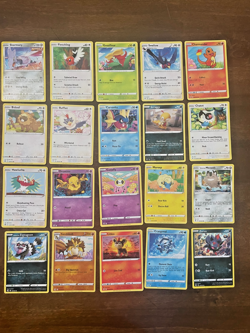 Lot / Bundle of 104 Varioius Years Pokemon Cards - 6 Foils - Image 4