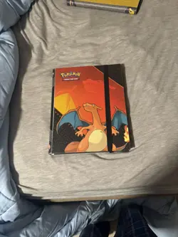 Big lot of Pokemon cards in Binders Over 600 Cards!!! - Image 3