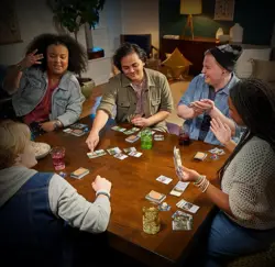 Magic: The Gathering Universes Beyond Fallout Scrappy Survivors Commander Deck - Image 2
