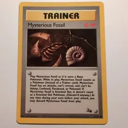 Mysterious Fossil - Pokemon TCG Karte - Fossil - 62/62 - 1999 - English - Image 1