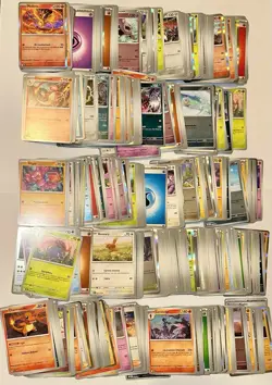 LOTTO 1KG DI CARTE POKEMON SET FIAMME SPETTRALI IN ITALIANO NUOVE CON 10% FOIL - Image 2