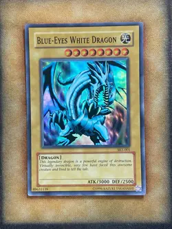 Yugioh Blue-Eyes White Dragon SKE-001 Super Rare LP - Image 1