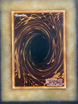 Yugioh Blue-Eyes White Dragon SKE-001 Super Rare LP - Image 2