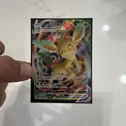 Leafeon VMAX-008/203 SWSH07: Evolving Skies Pokemon Card Grass Type - Image 1