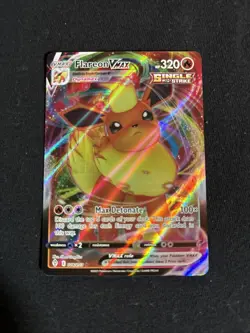 Pokemon TCG Flareon VMAX Full Art Ultra Rare Holo Card 018/203 Evolving Skies - Image 3