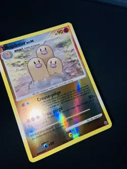 Carte Pokemon Triopikeur 24/132 REVERSE Diamant & Perle Merveilles Secretes NM - Image 3