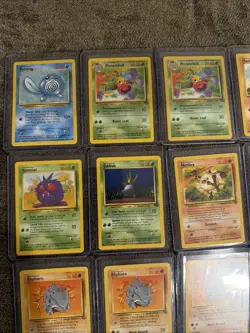 Vintage Lot Of 21 1999 Pokemon Cards In Top Loaders B3 - Image 2