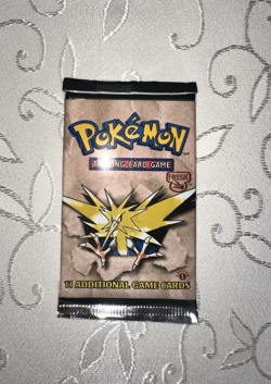 HEAVY Pokemon Fossil 1st Edition Booster Pack WOTC 21.20g* - Image 3