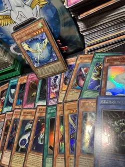 | Yugioh Crystal Beast Sapphire CT04 Tin Lot + Foils, Rares, Commons NM-HP | - Image 3